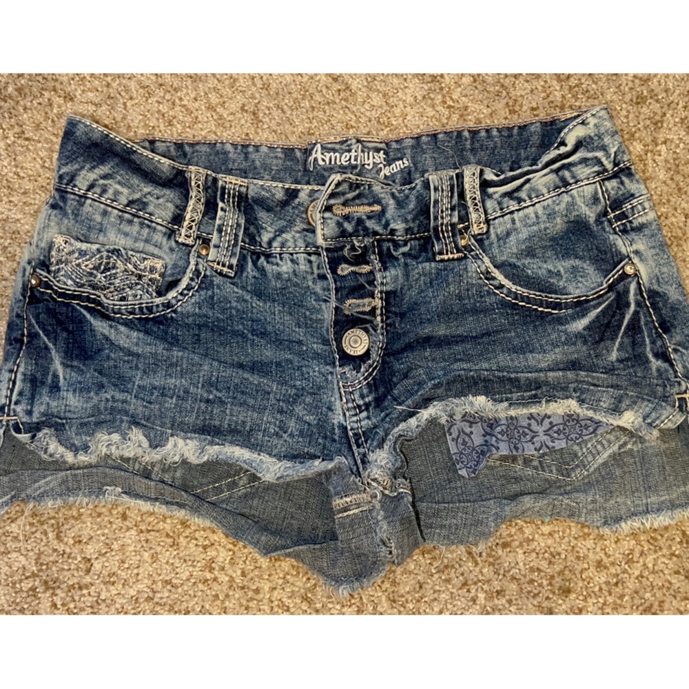 Amethyst Cut off Sykes Jean Shorts